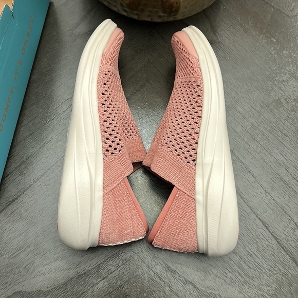 BZees Breathable Slip-On Loafers - Charlie (WIDE) - Picture 9 of 12